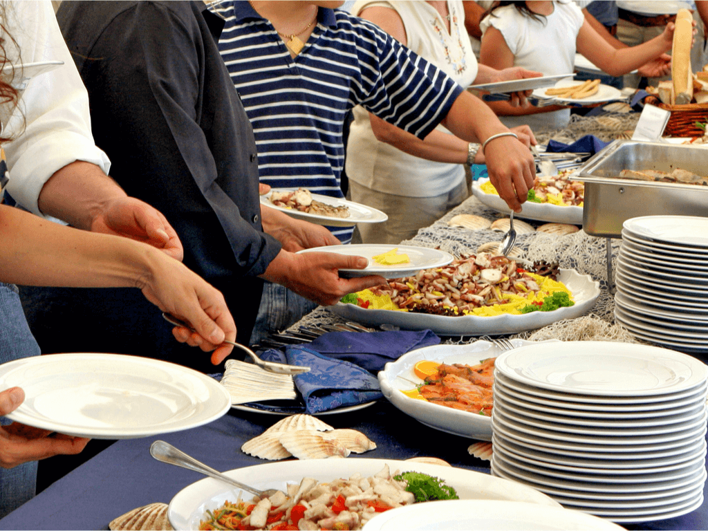 Buffet vs. Menu Catering: Which One Is Best for You?