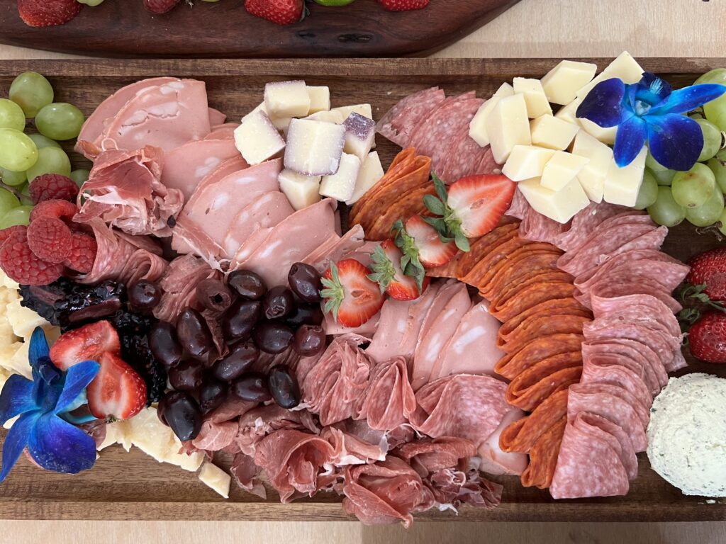 How Catering Menus Influence Guest Interaction at Events